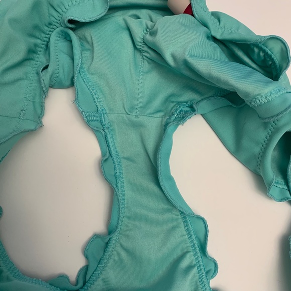 Victoria Secret Scrunch Bottom Cheeky Swim Bottoms Size Small - Picture 3 of 5